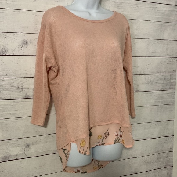 EUC NY&C Soho Jeans Coral Layered Lightweight Blouse/Sweater - Picture 3 of 10